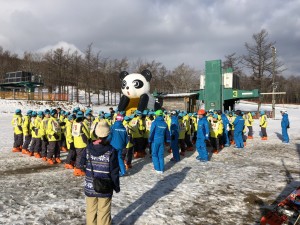 AEB0F7D1-924E-4F0E-980B-48FE19E46410